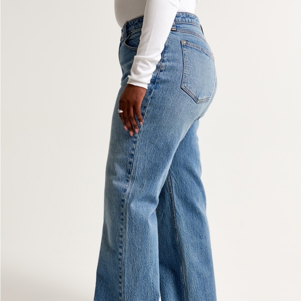 Abercrombie & Fitch Blue Women Jeans